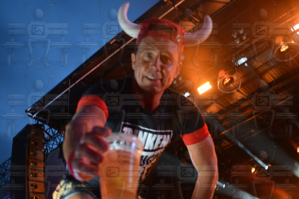 Lorenz Büffel live on stage
