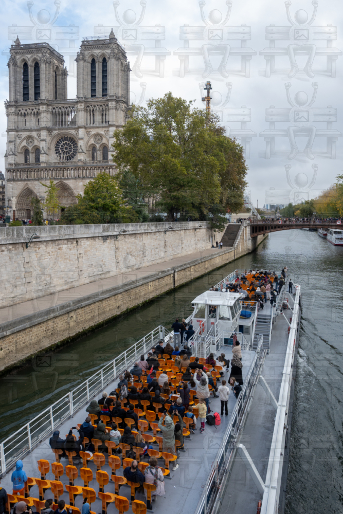 Schiff-Notre-Dame